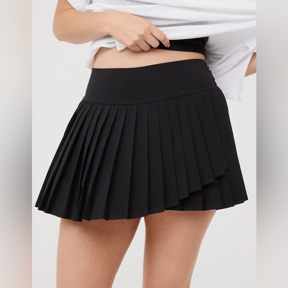 OFFLINE By Aerie Tiebreaker Pleated Skort